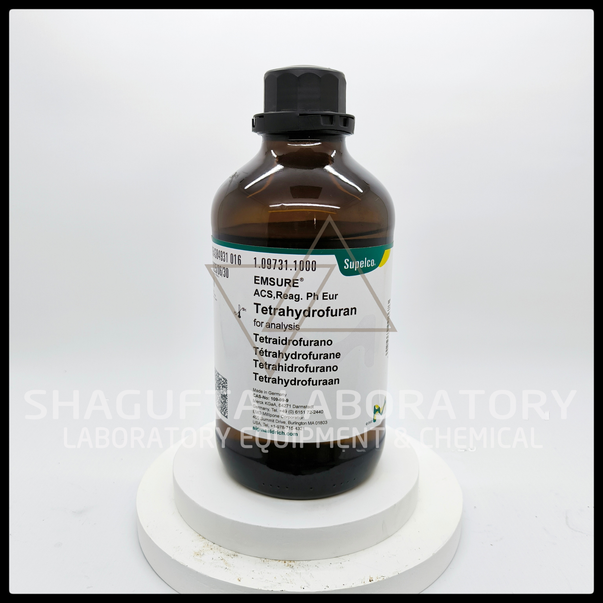 Tetrahydrofuran (THF) EMSURE® ACS Reag. Ph Eur dari Merck Supelco merupakan pelarut organik berkualitas tinggi untuk kebutuhan analisis laboratorium, penelitian, QC, sintesis kimia, dan aplikasi industri. Memiliki kemurnian tinggi sesuai standar ACS dan Ph Eur sehingga ideal digunakan pada laboratorium pendidikan, farmasi, kimia, dan industri manufaktur.